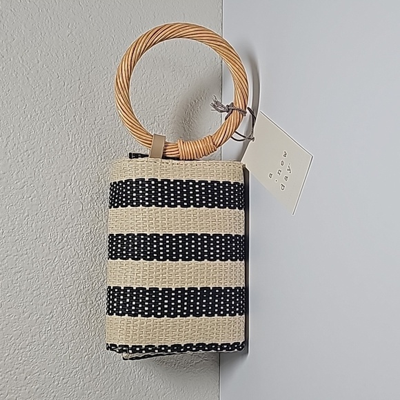 A New Day Straw Bracelet Pouch Purse Wristlet Bag Black Natural Striped Tan - Picture 5 of 13